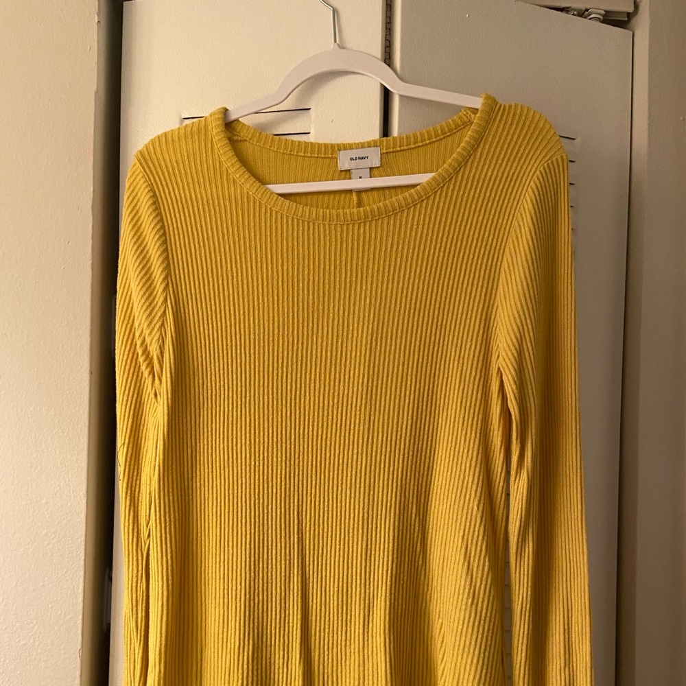 Old Navy long sleeved shirt